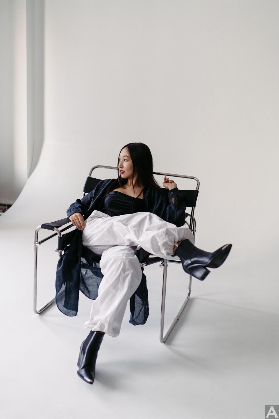 東京外国人モデル事務所アクアモデル所属のアジア人モデルのヨナ