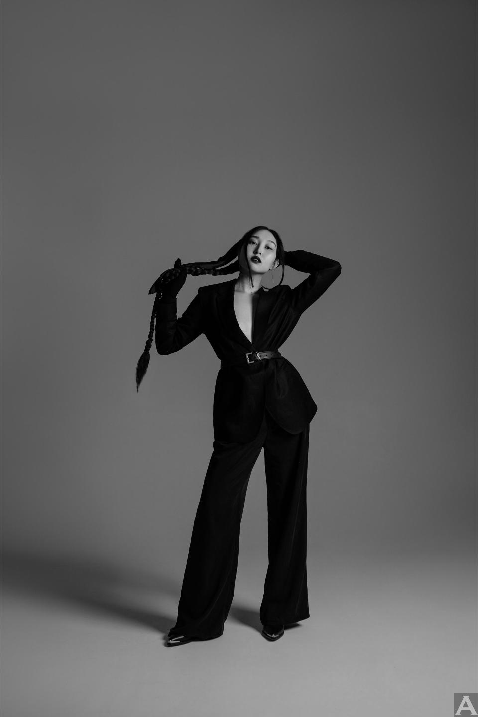 東京外国人モデル事務所アクアモデル所属のアジア人モデルのヨナ