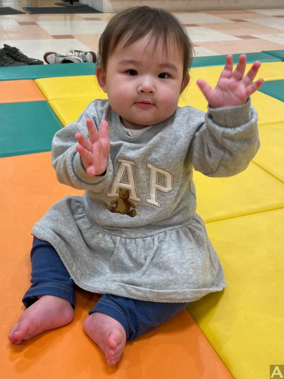 東京外国人モデル事務所アクアモデル事務所所属のベビーモデルのエマ