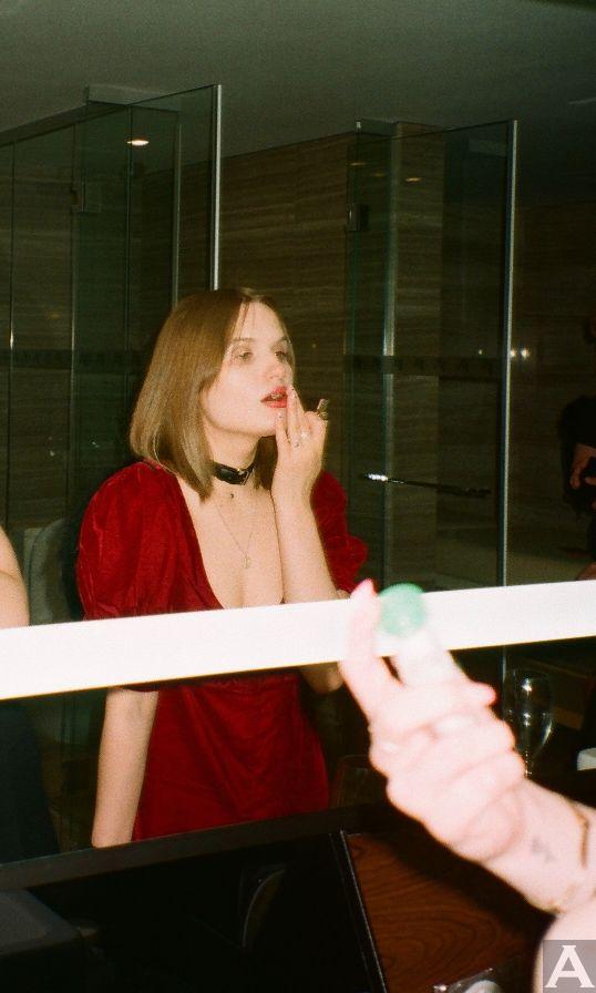 東京外国人モデル事務所アクアモデルの白人モデルマル