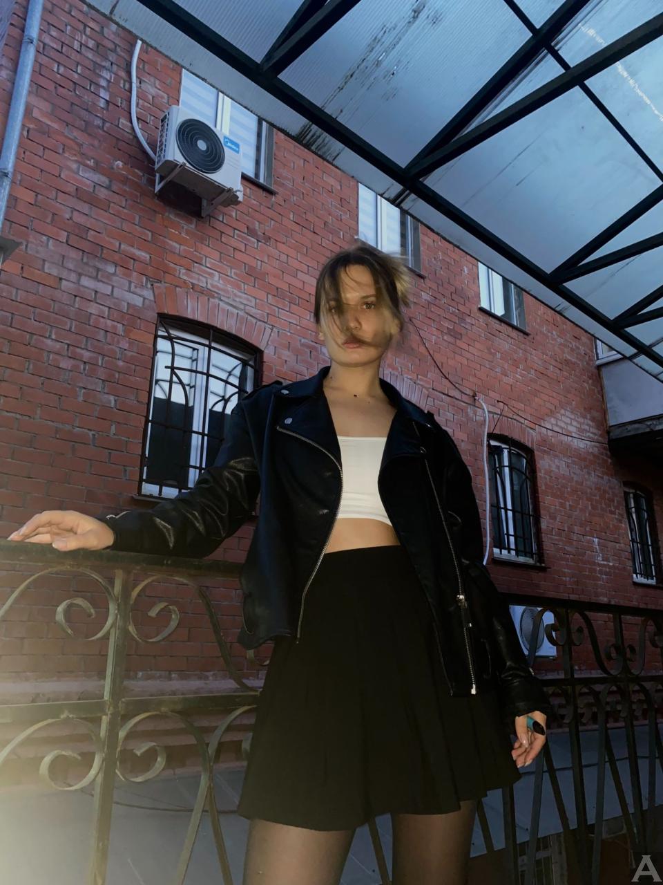 東京外国人モデル事務所アクアモデルの白人モデルマル