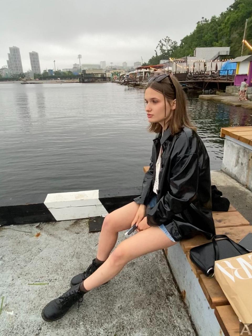 東京外国人モデル事務所アクアモデルの白人モデルマル