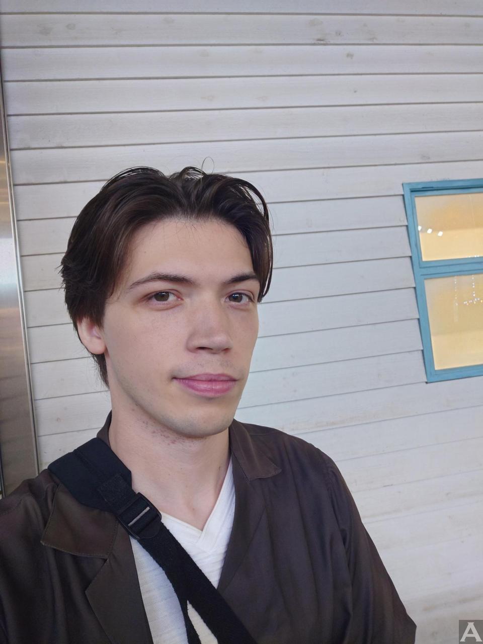 東京外国人モデル事務所アクアモデル所属の白人モデルのピーター