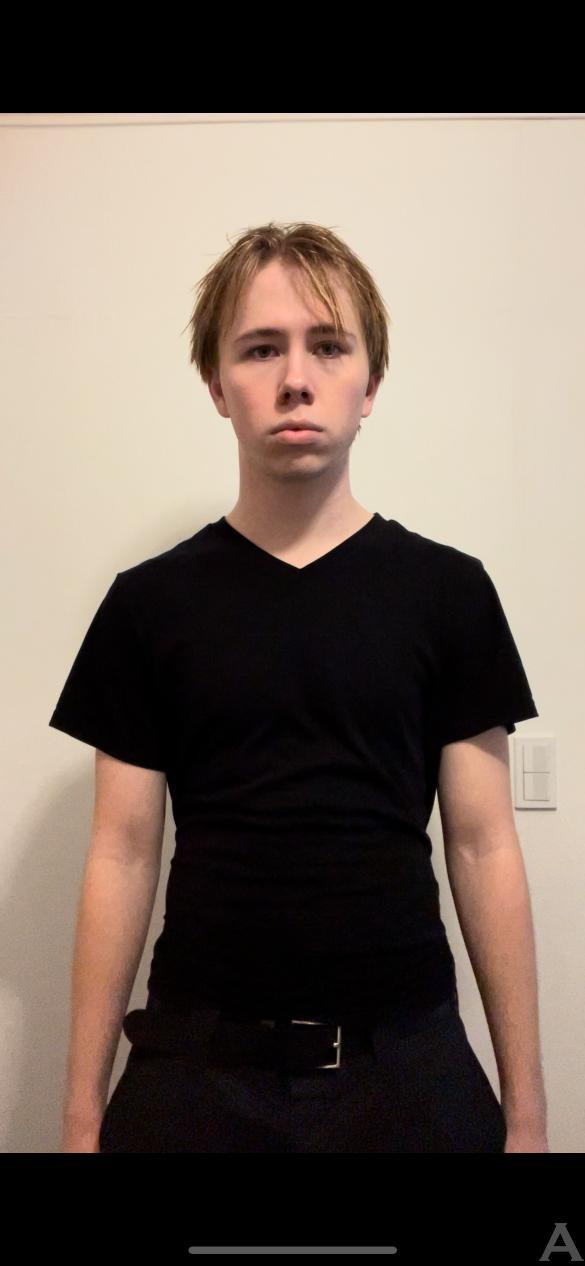 東京外国人モデル事務所アクアモデル所属の白人モデルのマカ