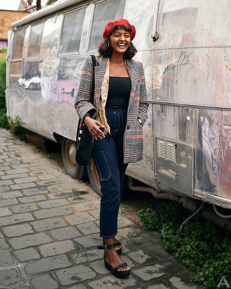 東京外国人モデル事務所アクアモデルの黒人モデルジャスミナ