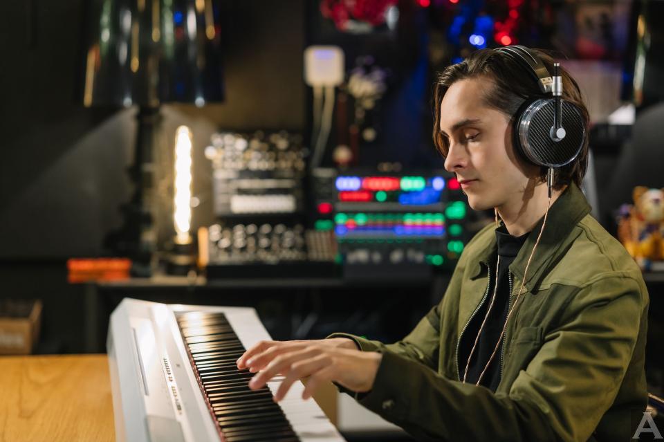 東京外国人モデル事務所アクアモデル所属白人モデルのアレックス