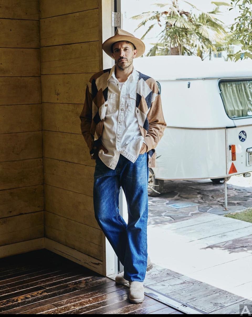 東京外国人モデル事務所アクアモデルの白人モデルアレッサンドロC