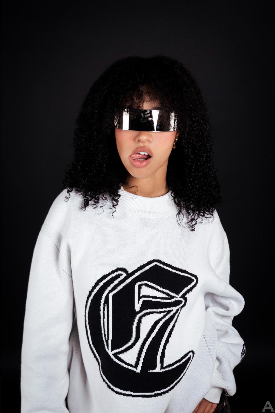 東京外国人モデル事務所アクアモデル所属のハーフモデルのリア