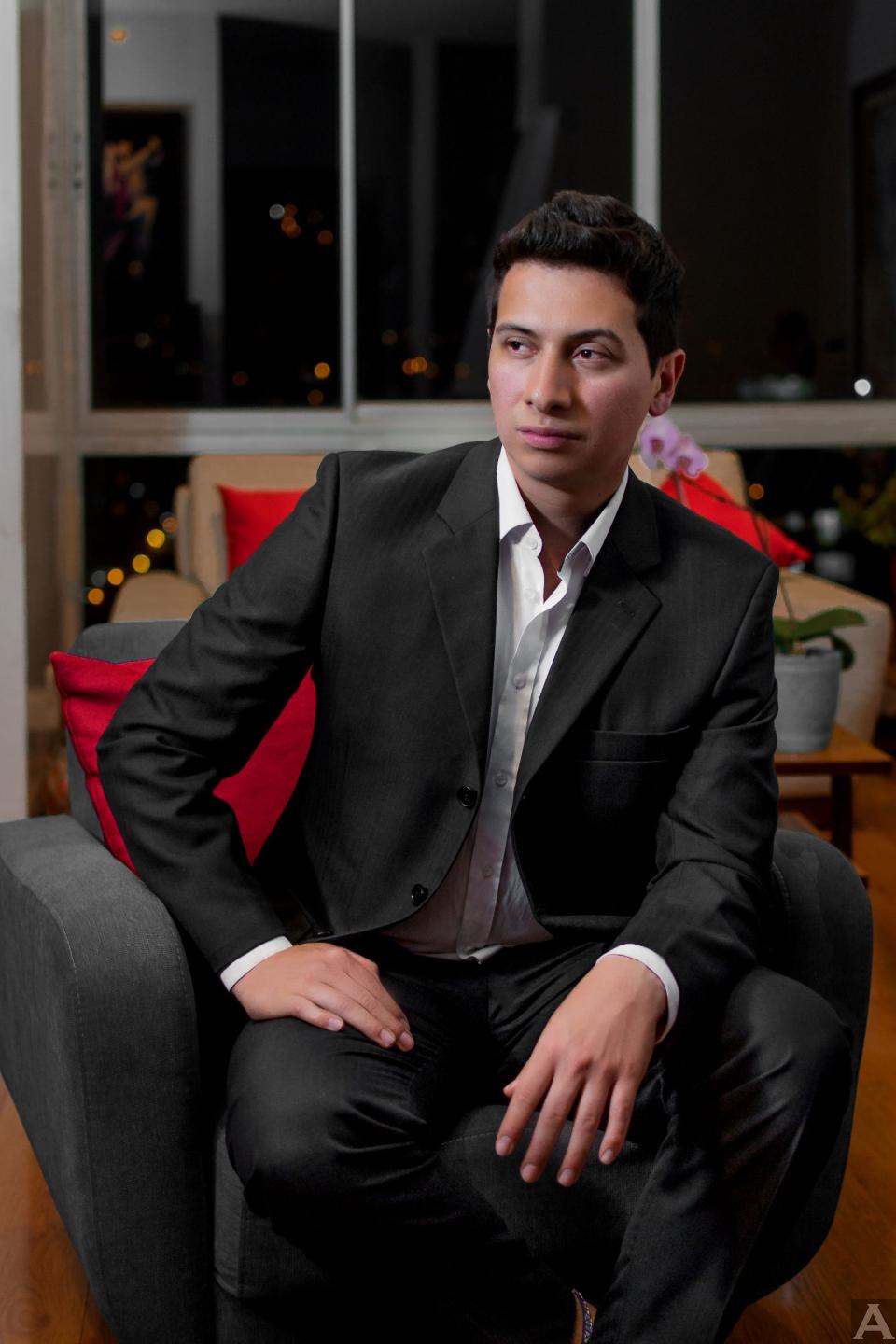 東京外国人モデル事務所アクアモデルの白人モデルセバスチャン