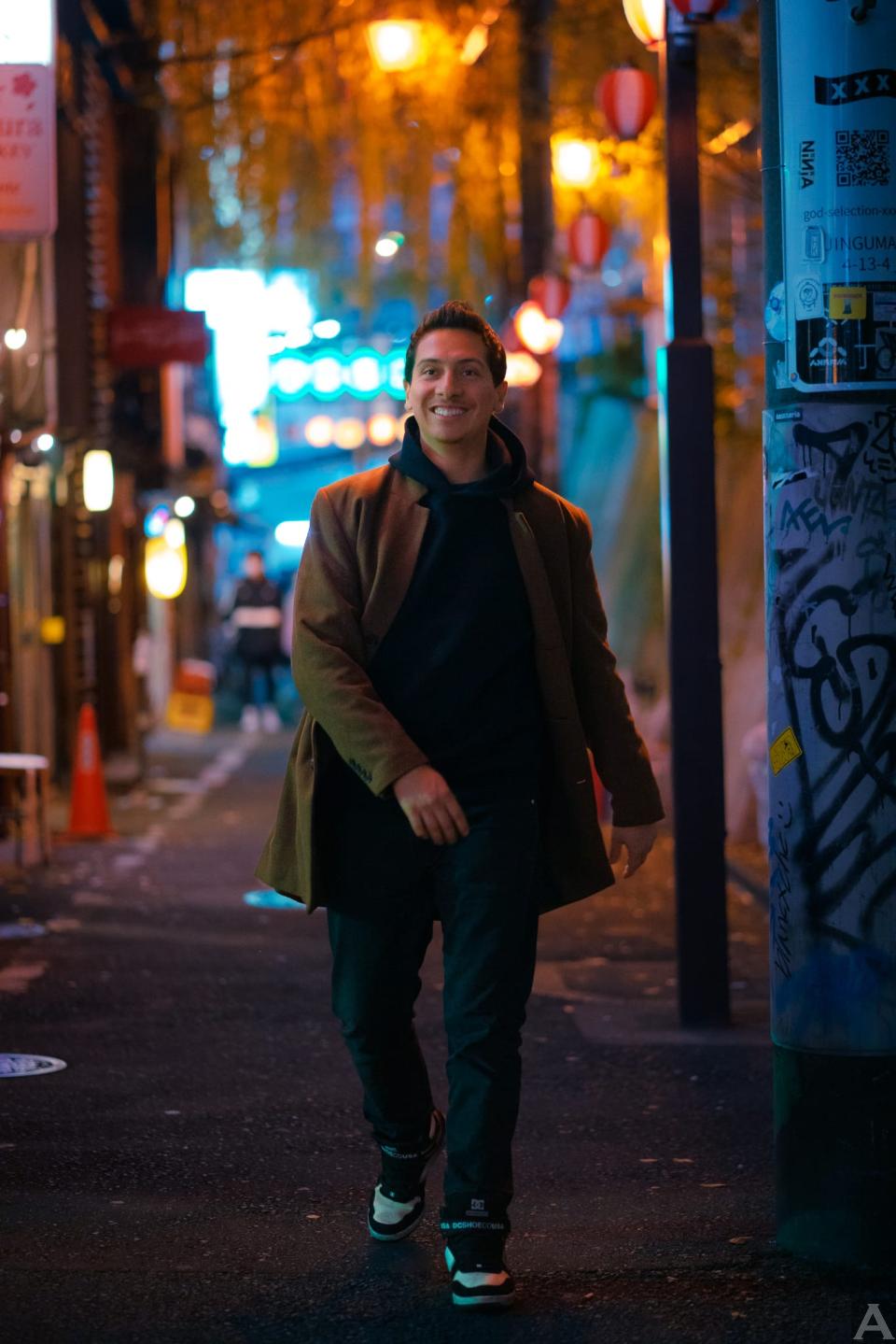 東京外国人モデル事務所アクアモデルの白人モデルセバスチャン