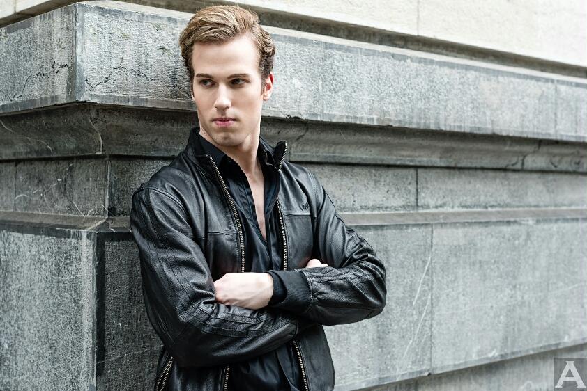 東京　外国人　モデル事務所　アクアモデル　白人　ファッション　エリック