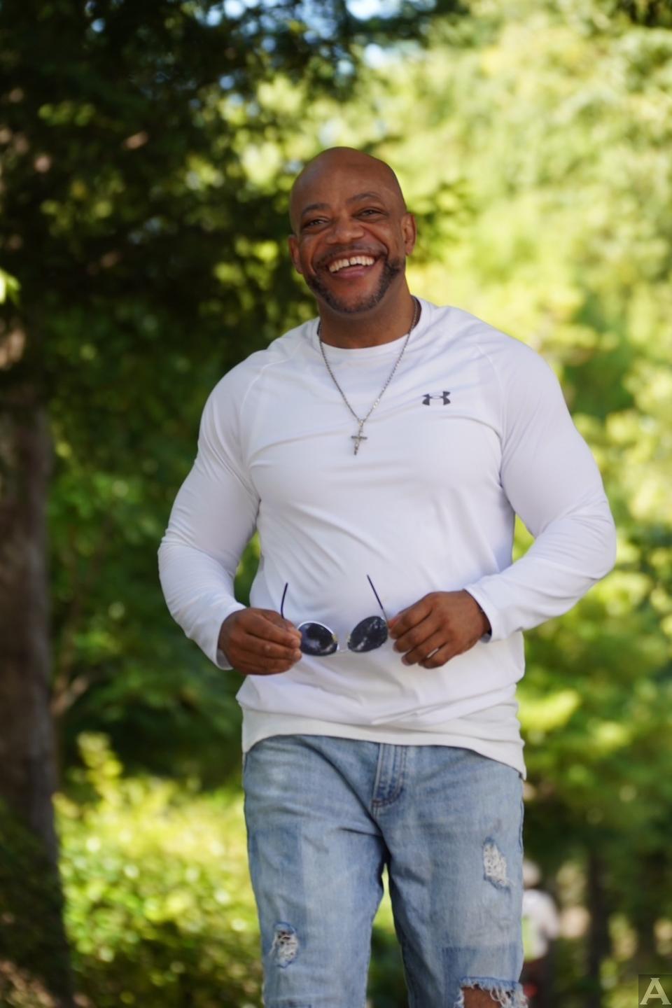 東京外国人モデル事務所アクアモデルの黒人モデルリッキー