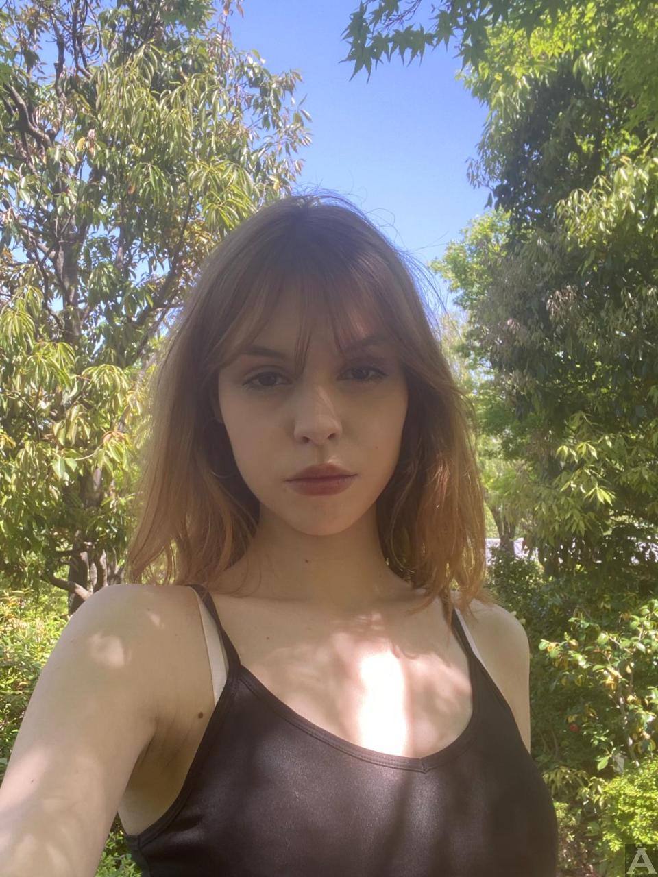 東京外国人モデル事務所アクアモデル所属の白人モデルのソフィア