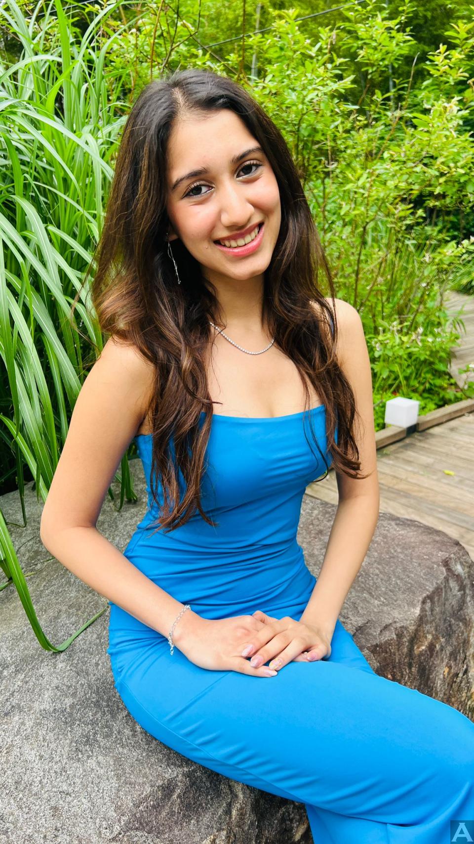 東京外国人モデル事務所アクアモデルのニハリカ