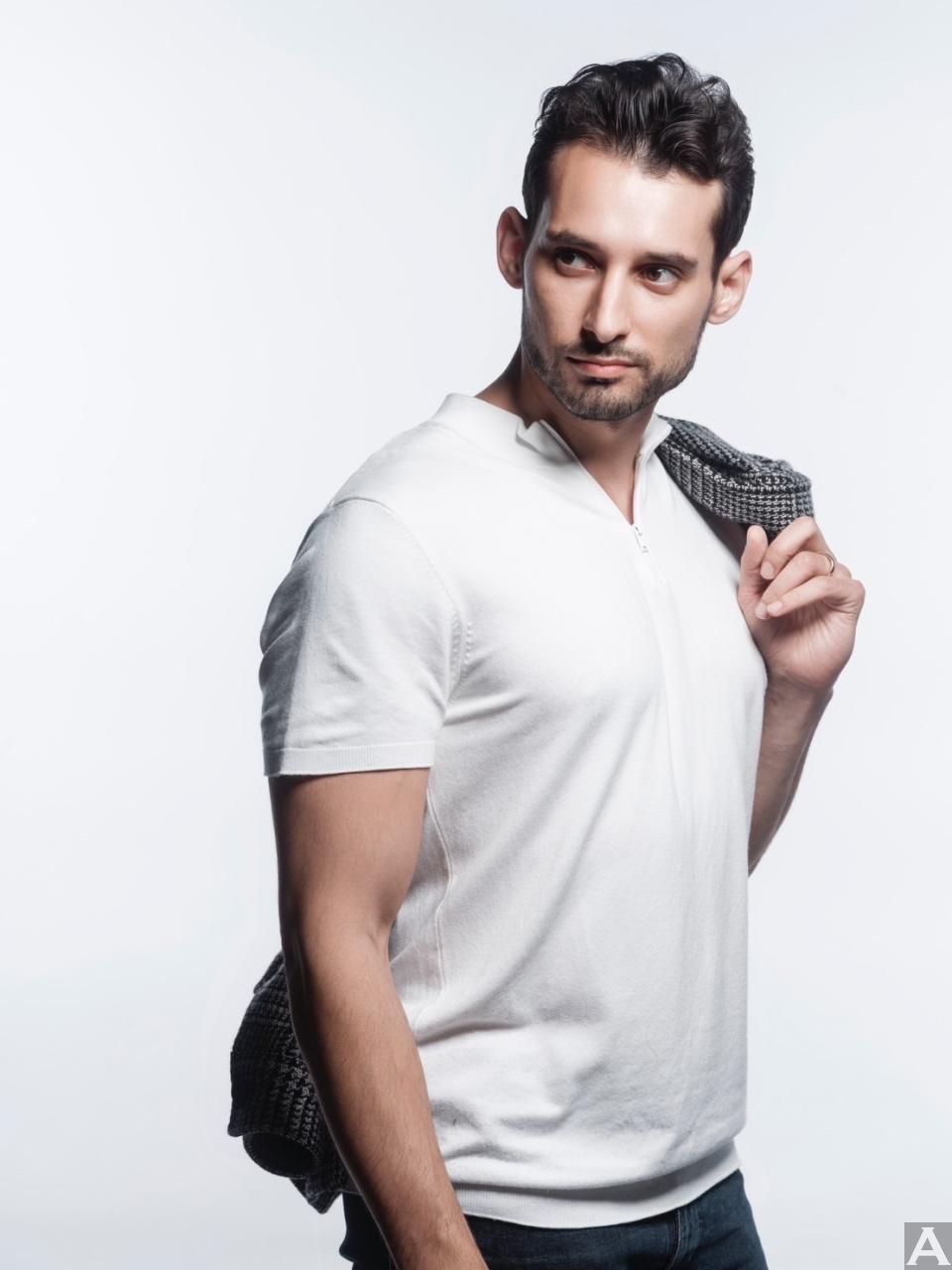 東京外国人モデル事務所アクアモデルの白人モデルアルフレッド