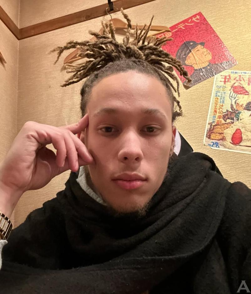 東京外国人モデル事務所アクアモデル所属のハーフモデルのデイビット