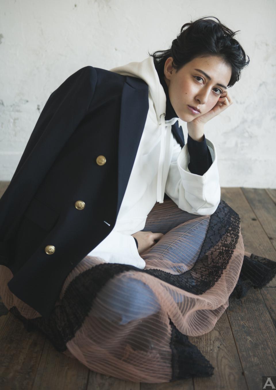 東京外国人モデル事務所アクアモデルのハーフモデルカリナ