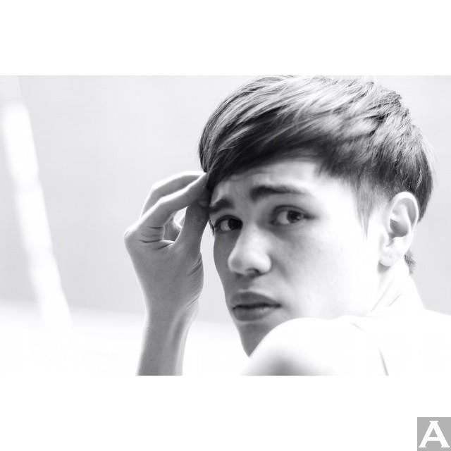 外国人　モデル　外国人モデル事務所　アクアモデル　ハーフ　モデル