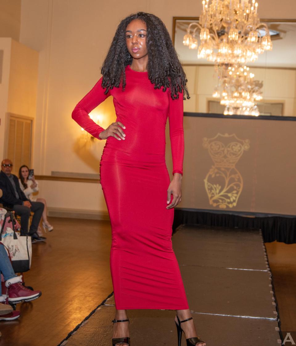 東京外国人モデル事務所アクアモデル所属の黒人モデルのシャイ