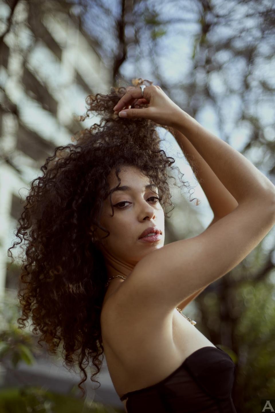 東京外国人モデル事務所アクアモデルのミックスモデルメリッサ