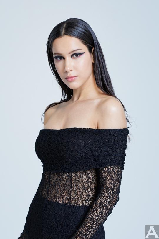 東京外国人モデル事務所アクアモデル所属バナ