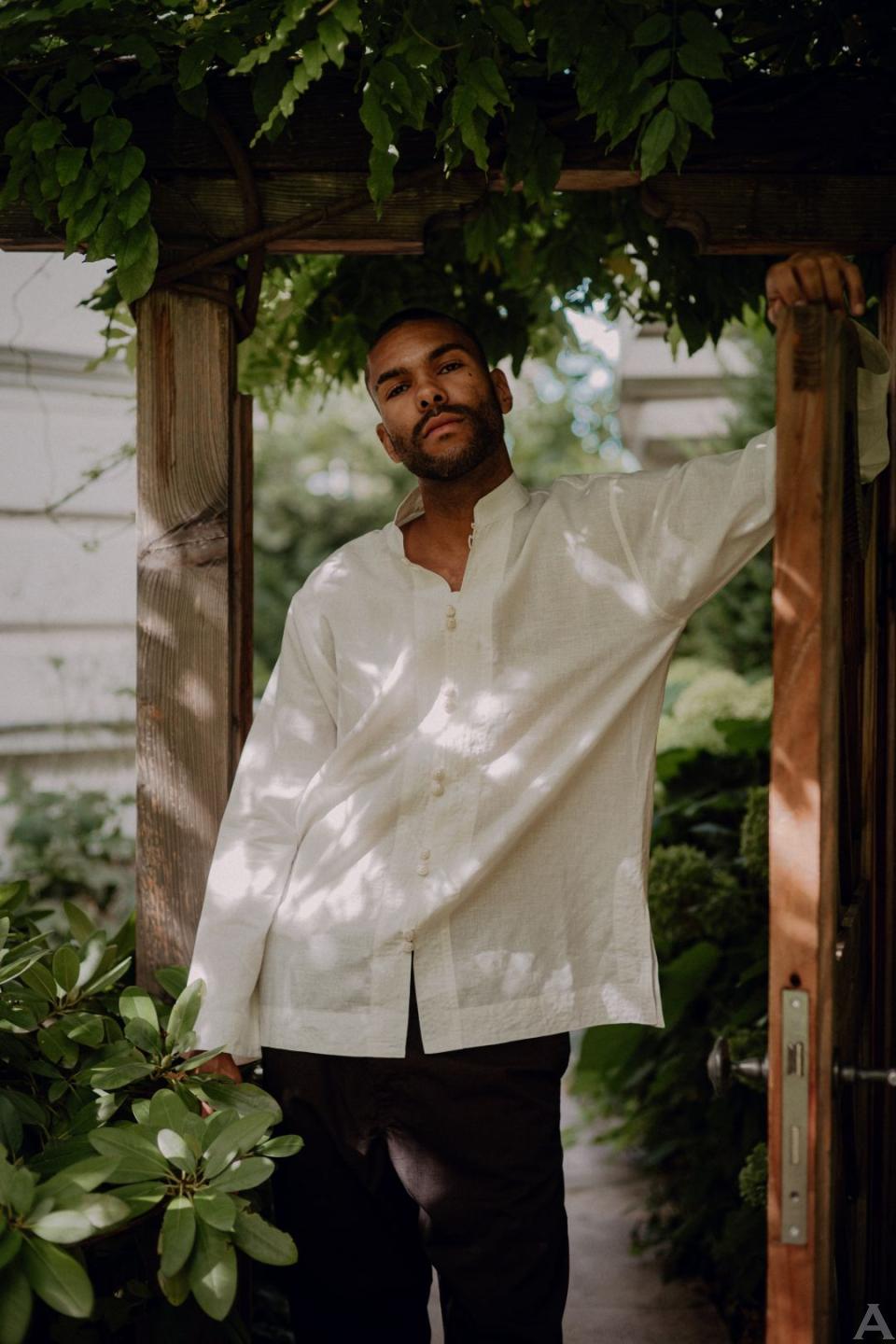 東京外国人モデル事務所アクアモデル所属ハーフエリオブ