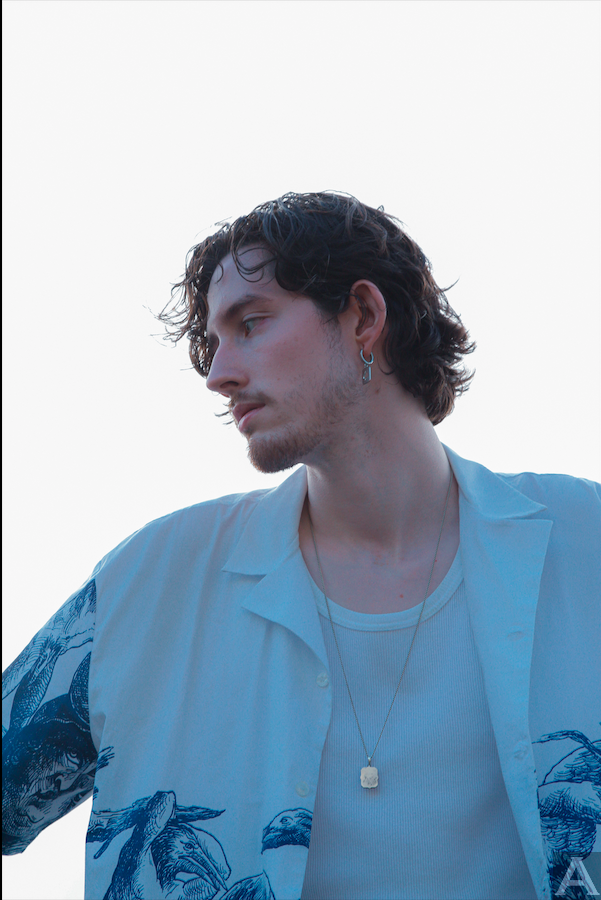 東京外国人モデル事務所アクアモデルの白人モデルタイ