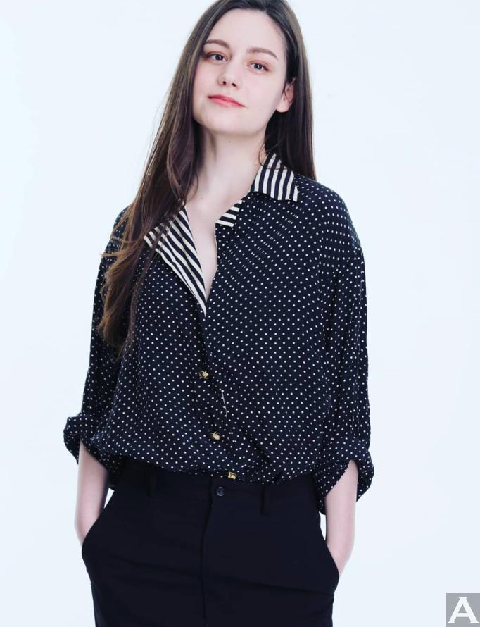 東京外国人モデル事務所アクアモデル所属の白人モデルのファニー