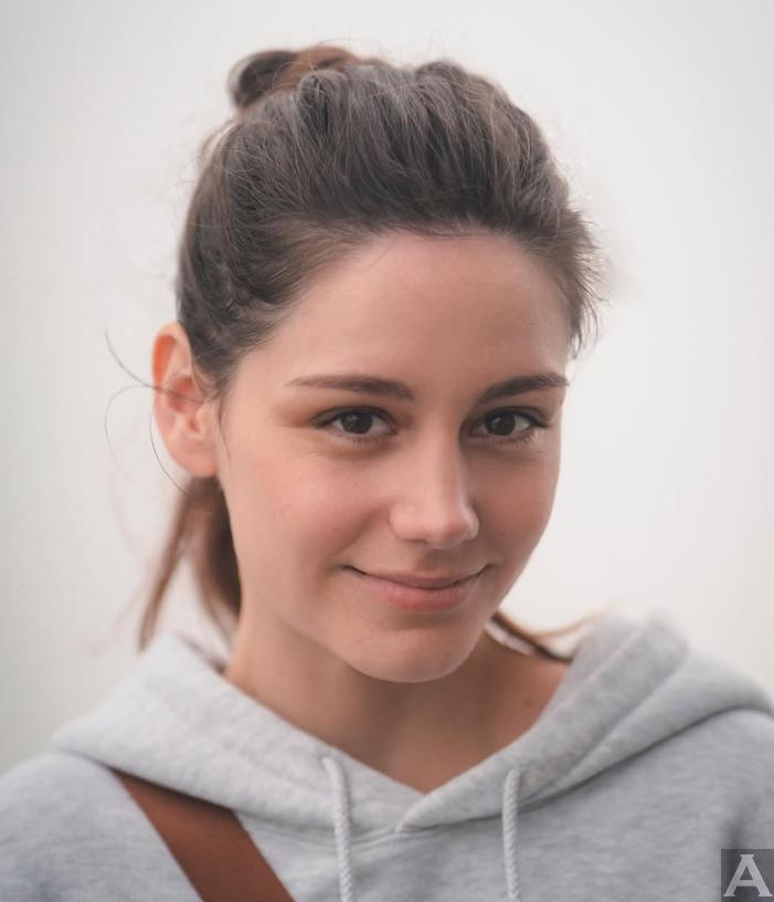 東京外国人モデル事務所アクアモデル所属の白人モデルのファニー