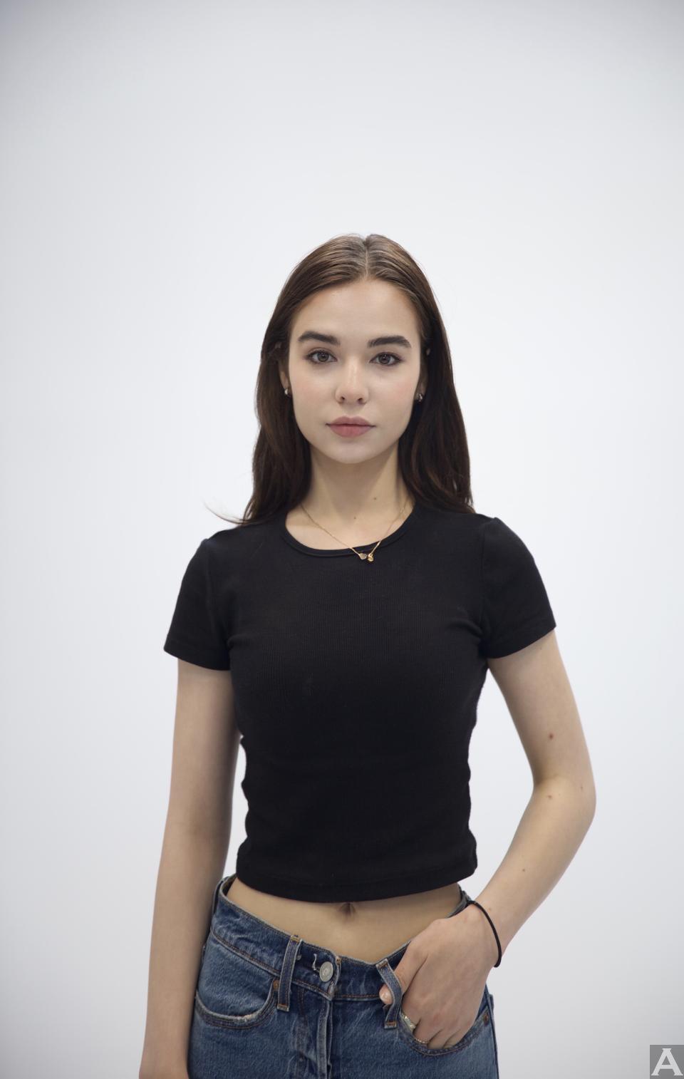 東京　外国人　モデル 事務所