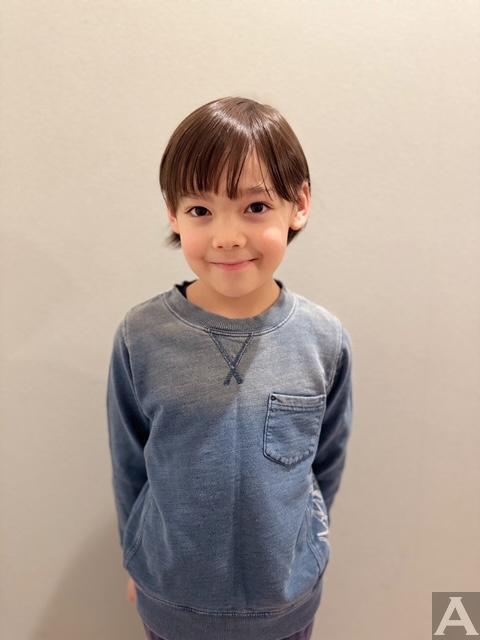 東京外国人モデル事務所アクアモデルのキッズモデルレネックス