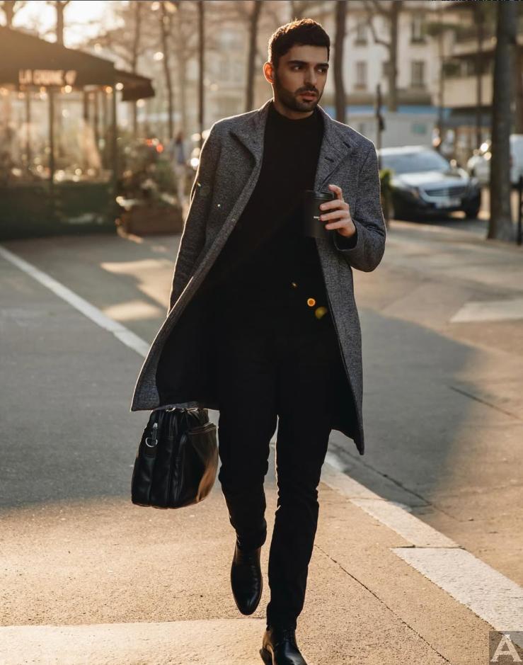 東京外国人モデル事務所アクアモデル所属の白人モデルのスティーブン