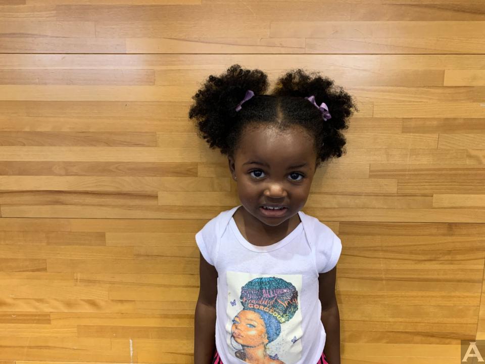 東京外国人モデル事務所アクアモデル所属黒人ウィロー