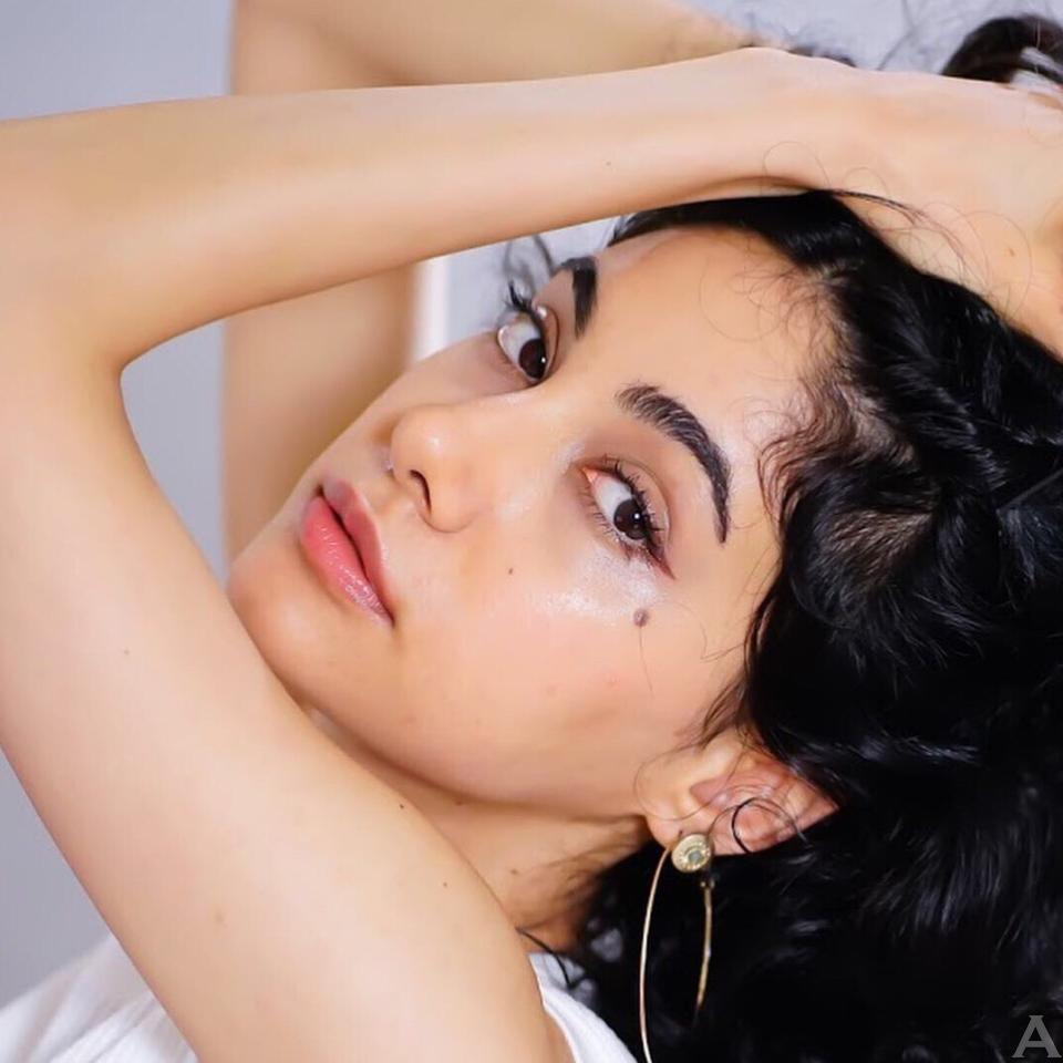 東京外国人モデル事務所アクアモデルのミックスモデルソフィヤ