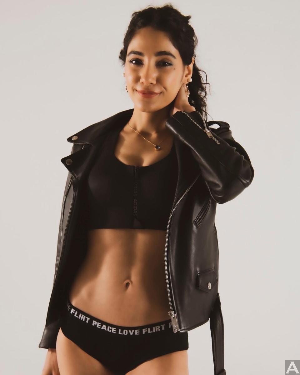 東京外国人モデル事務所アクアモデルのミックスモデルソフィヤ