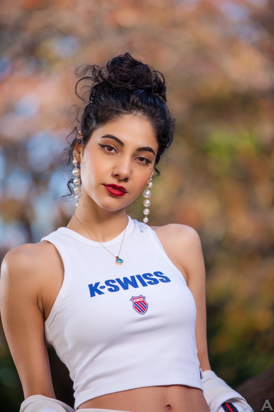 東京外国人モデル事務所アクアモデルのミックスモデルソフィヤ