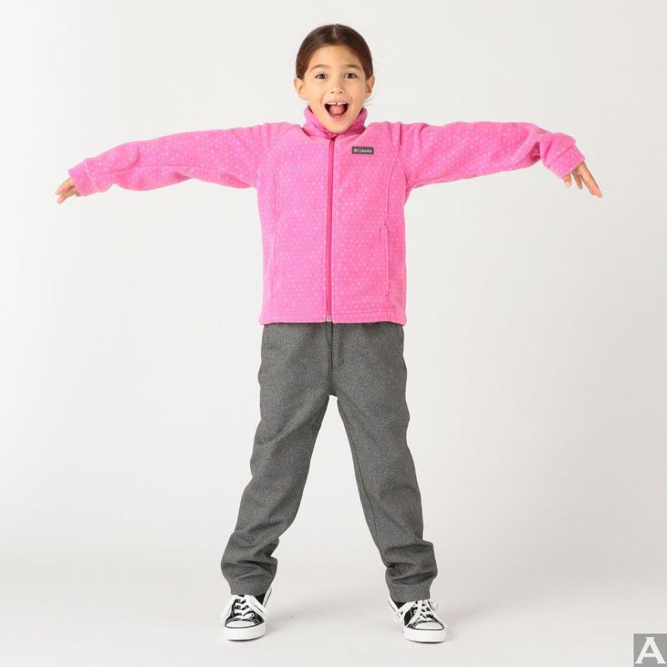 東京外国人モデル事務所アクアモデルの白人キッズモデルユキコ