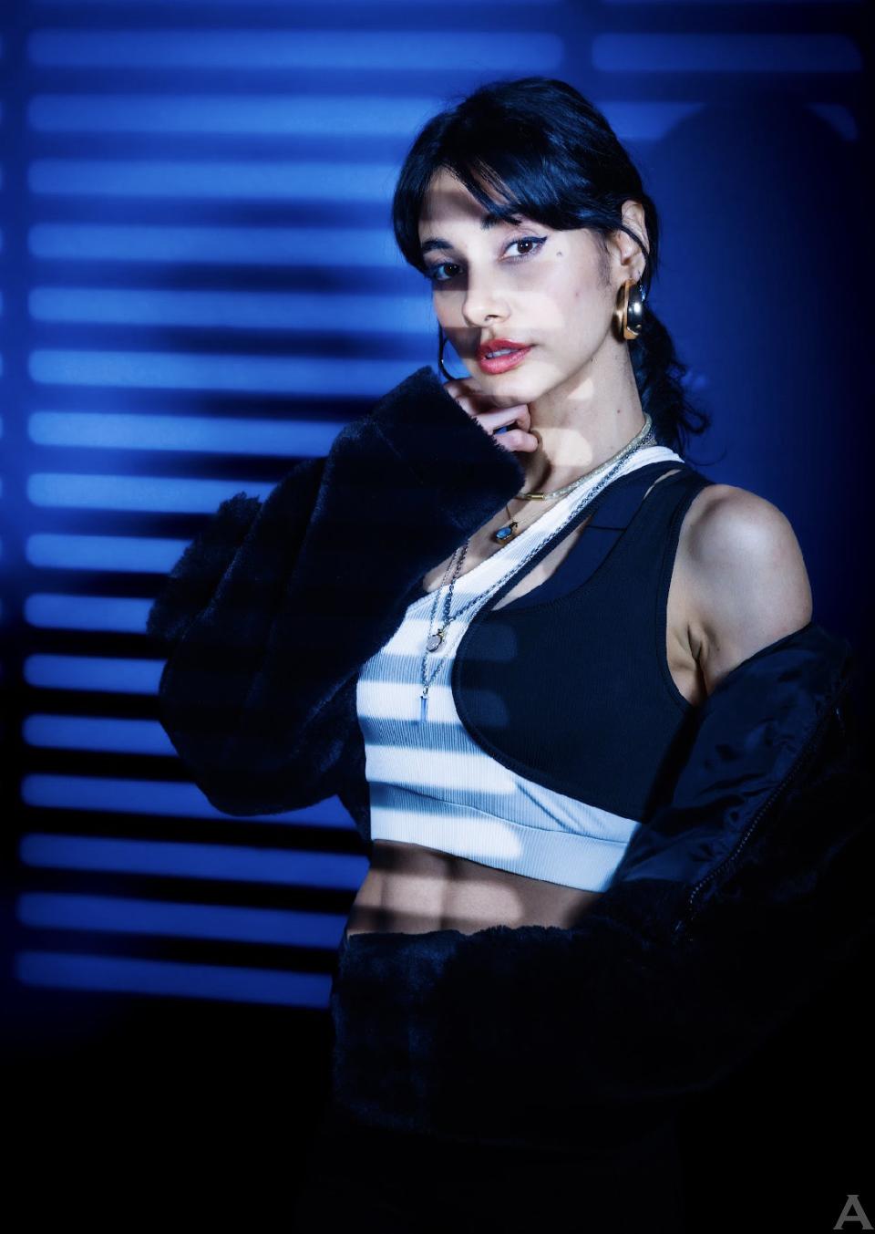 東京外国人モデル事務所アクアモデルのミックスモデルソフィヤ東京外国人モデル事務所アクアモデルのミックスモデルソフィヤ