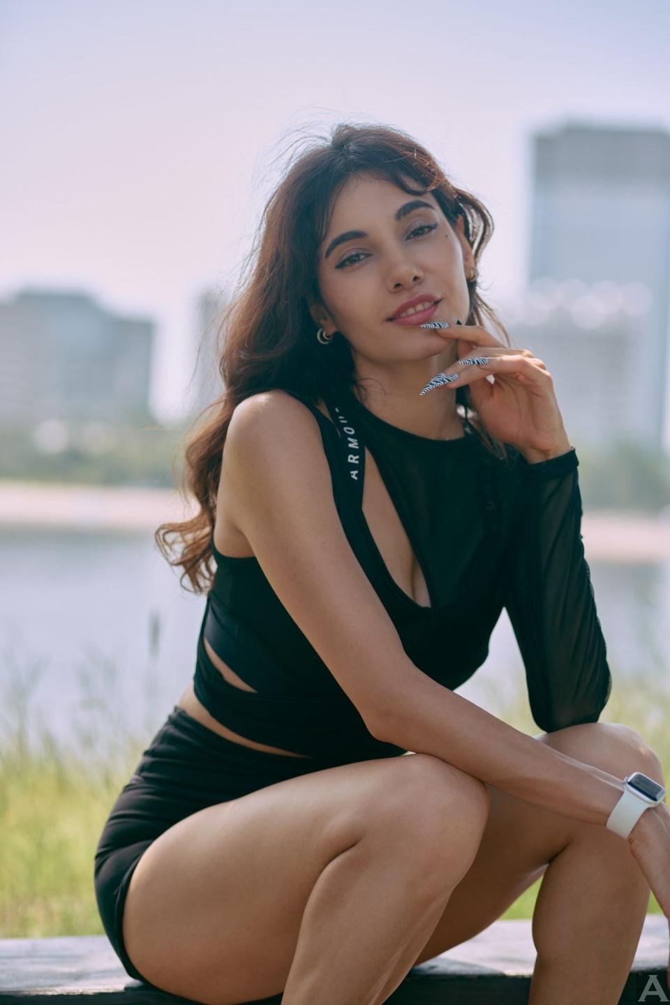 東京外国人モデル事務所アクアモデルのミックスモデルソフィヤ