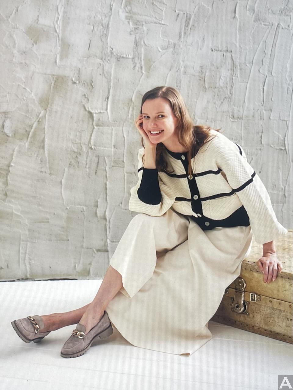 東京外国人モデル事務所アクアモデルの白人モデルラナ