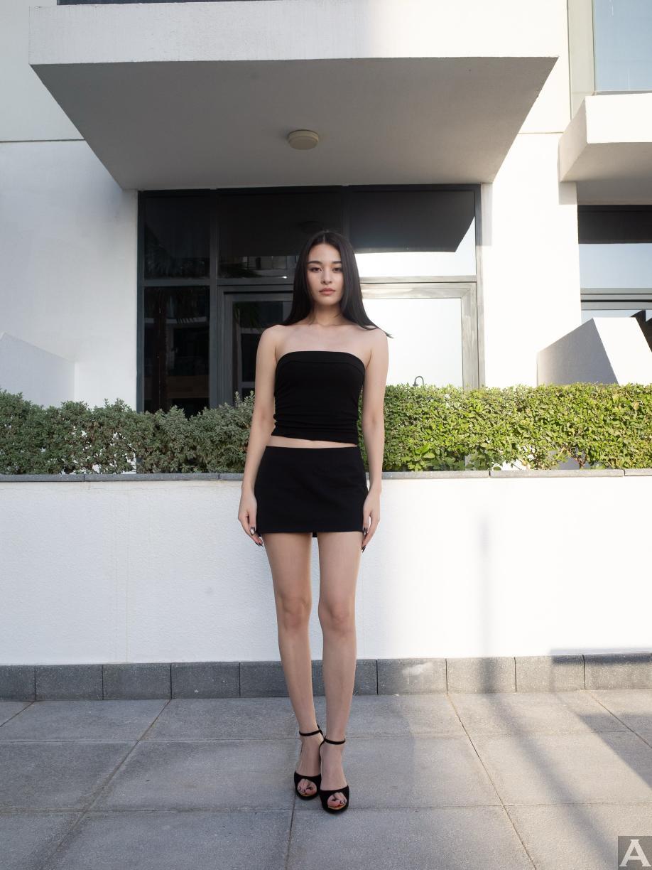 東京外国人モデル事務所アクアモデル所属のハーフモデルのレイナ