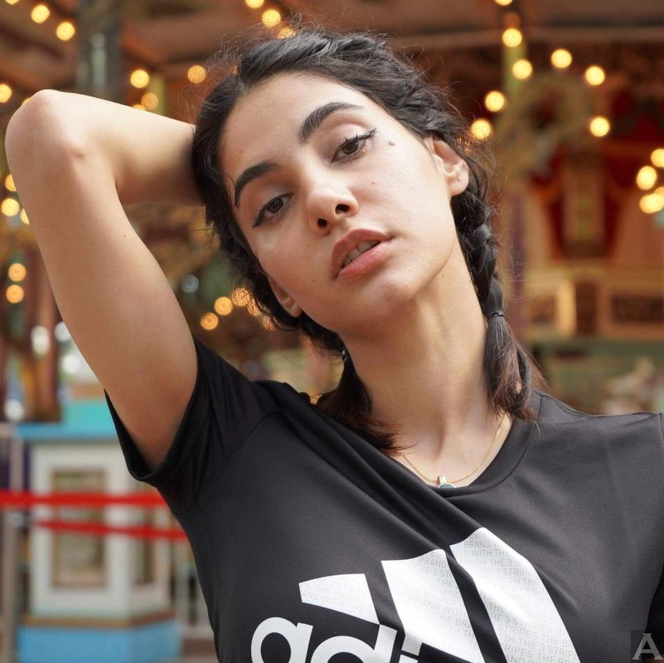 東京　外国人　モデル事務所　アクアモデル　ファッション　アラビック　 ソフィア