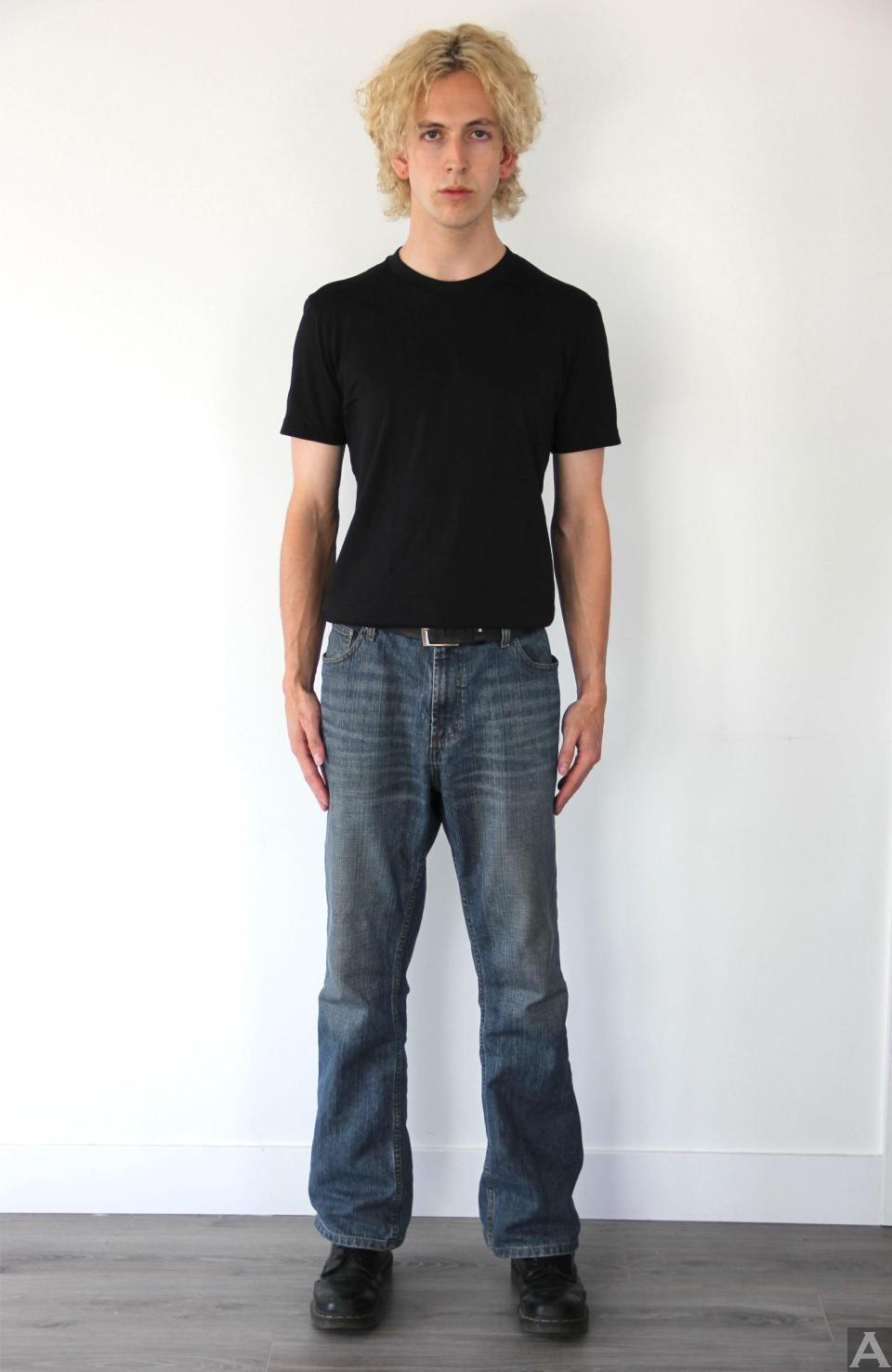 東京外国人モデル事務所アクアモデル所属の白人モデルのトーマス