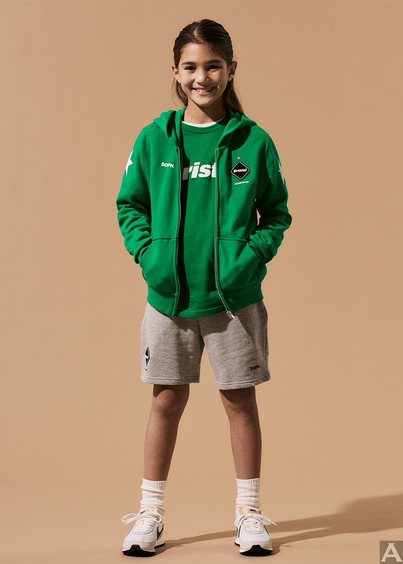 東京外国人モデル事務所アクアモデルの白人キッズモデルユキコ