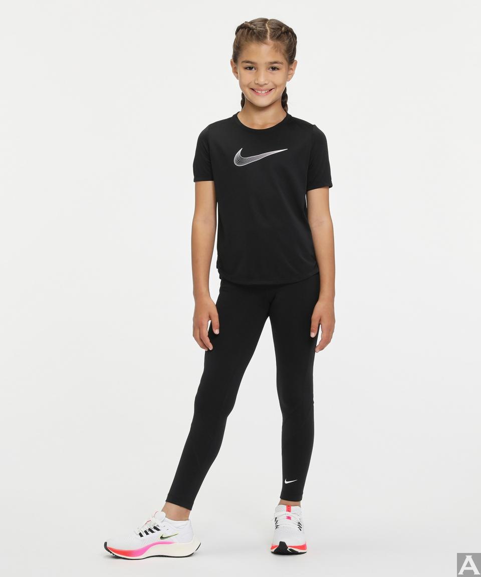 東京外国人モデル事務所アクアモデルの白人キッズモデルユキコ