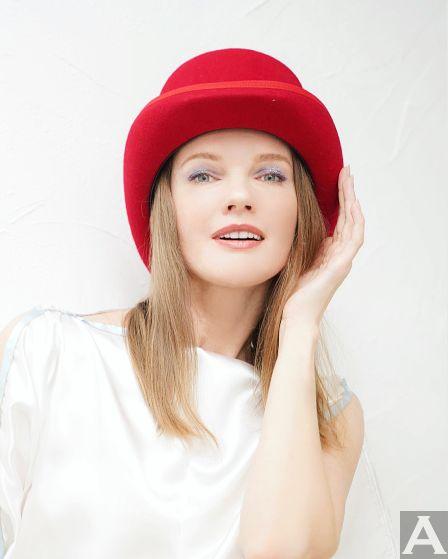 東京外国人モデル事務所アクアモデルの白人モデルラナ