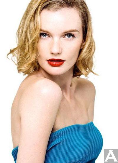 Lana モデルダンサー