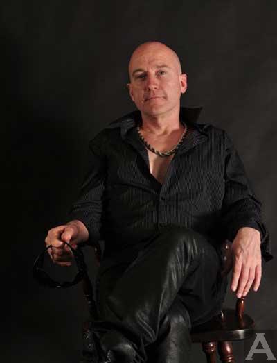 Stuarto Talent Narratorタレントナレーター