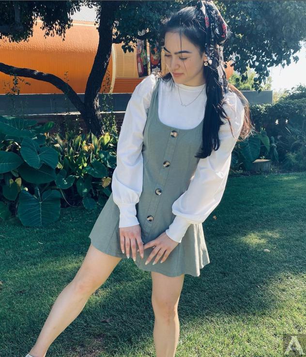 東京外国人モデル事務所アクアモデル所属のハーフモデルのエミコ