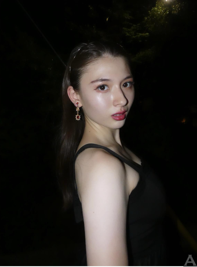 東京外国人モデル事務所アクアモデル所属のハーフモデルのベル